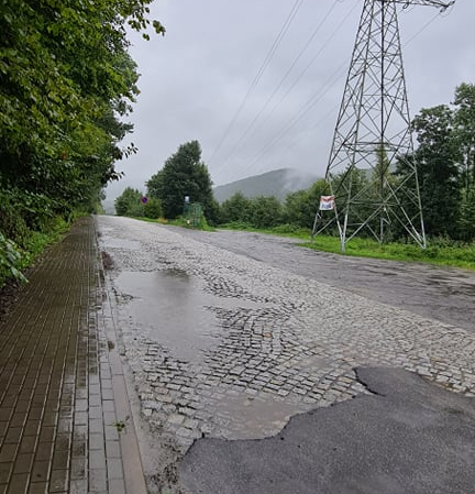 Ulica Nad Jeziorem - kostka brukowa